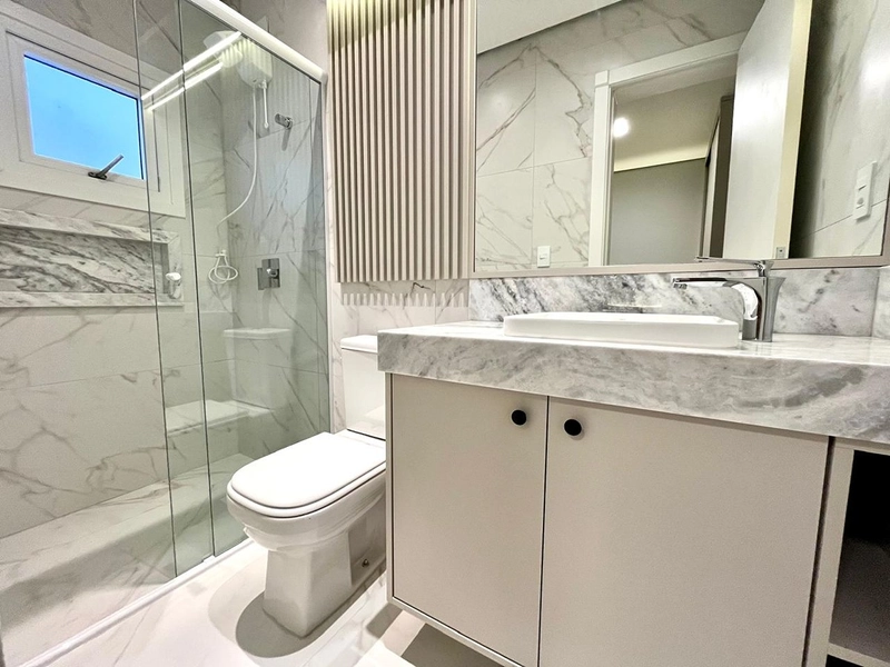 APARTAMENTO AO LADO DA PRAÇA FLAVIO BOIANOVSKI, DUAS QUADRAS DO MAR!: 29ª foto da galeria de imagens do imóvel