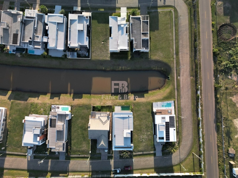 VENDO SOBRADO BEIRA LAGO EM CONDOMINIO FECHADO: 44ª foto da galeria de imagens do imóvel