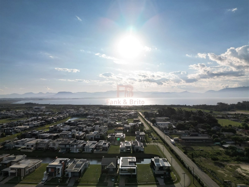 VENDO SOBRADO BEIRA LAGO EM CONDOMINIO FECHADO: 50ª foto da galeria de imagens do imóvel