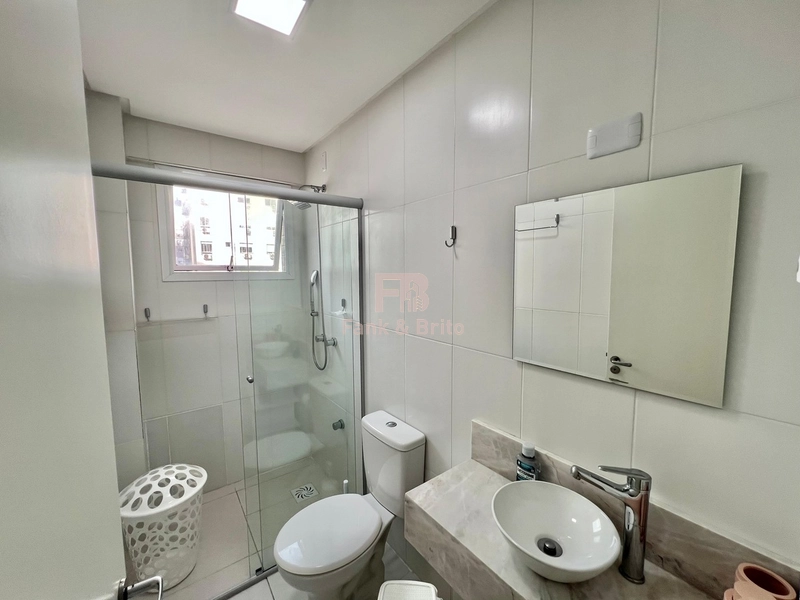 Apartamento mobiliado e decorado à venda no bairro Navegantes a apenas 2 quadras do mar: 11ª foto da galeria de imagens do imóvel