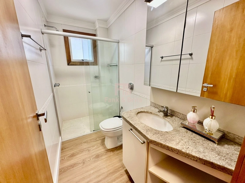 Amplo apartamento mobiliado e decorado: 12ª foto da galeria de imagens do imóvel