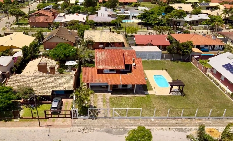 SOBRADO À VENDA EM ATLÂNTIDA | 2 TERRENOS, PISCINA E MUITO ESPAÇO: 31ª foto da galeria de imagens do imóvel