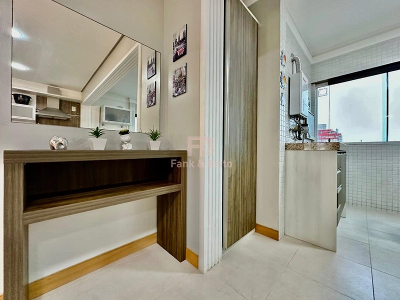 NO CENTRO, JUNTO A PRAÇA DO MINI GOLF.: 23ª foto da galeria de imagens do imóvel