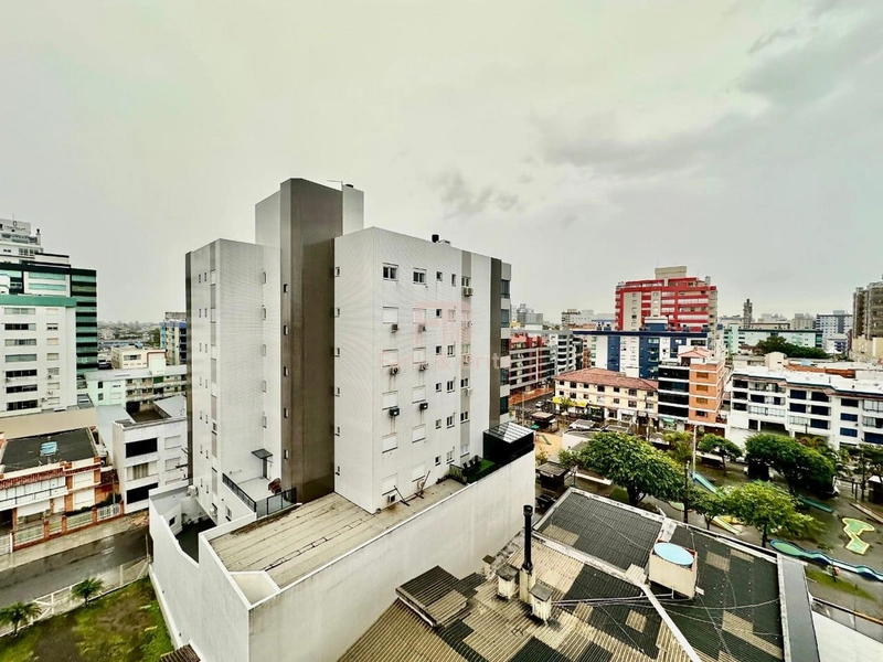 NO CENTRO, JUNTO A PRAÇA DO MINI GOLF.: 24ª foto da galeria de imagens do imóvel