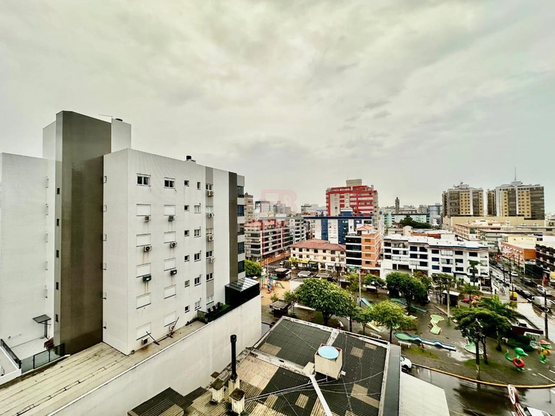 NO CENTRO, JUNTO A PRAÇA DO MINI GOLF.: 28ª foto da galeria de imagens do imóvel