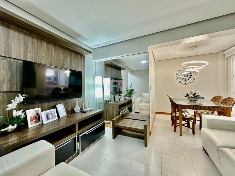 NO CENTRO, JUNTO A PRAÇA DO MINI GOLF.: 6ª foto da galeria de imagens do imóvel