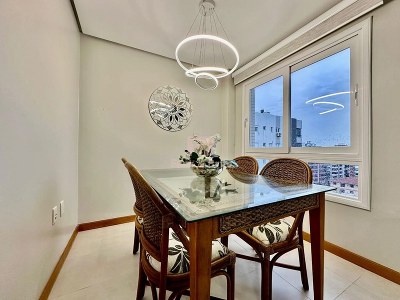 NO CENTRO, JUNTO A PRAÇA DO MINI GOLF.: 10ª foto da galeria de imagens do imóvel