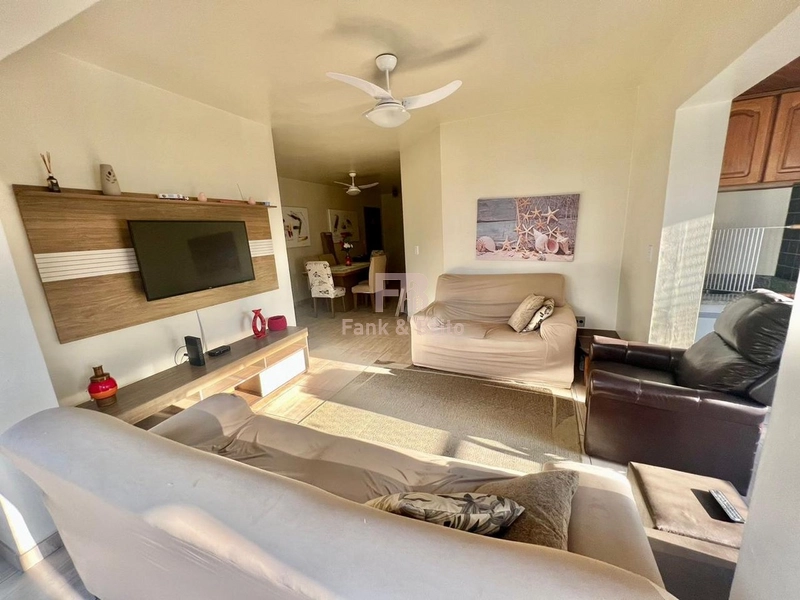 SACADA DE FRENTE COM VISTA MAR: 2ª foto da galeria de imagens do imóvel