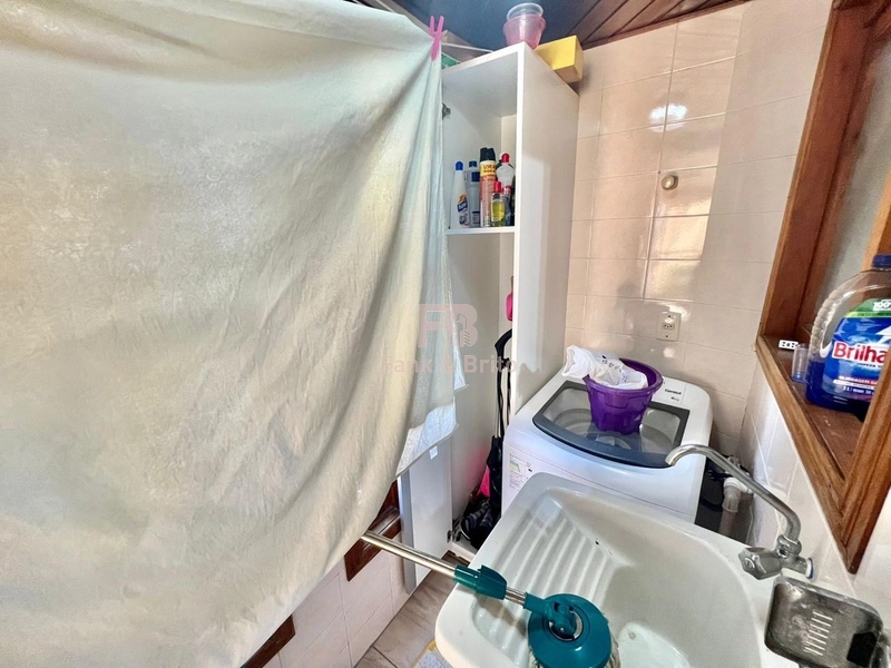 SACADA DE FRENTE COM VISTA MAR: 17ª foto da galeria de imagens do imóvel