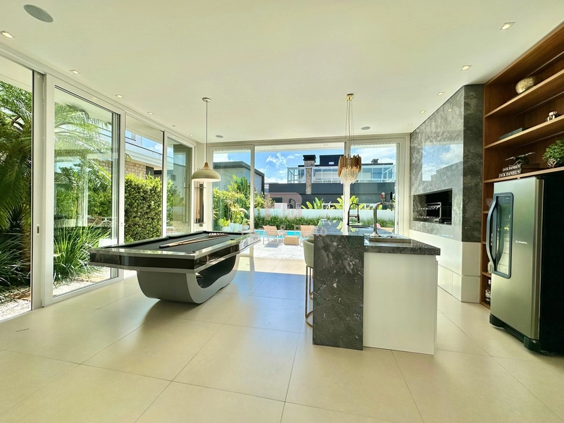 CASA CINCO SUÍTES NO VELAS DA MARINA: 4ª foto da galeria de imagens do imóvel