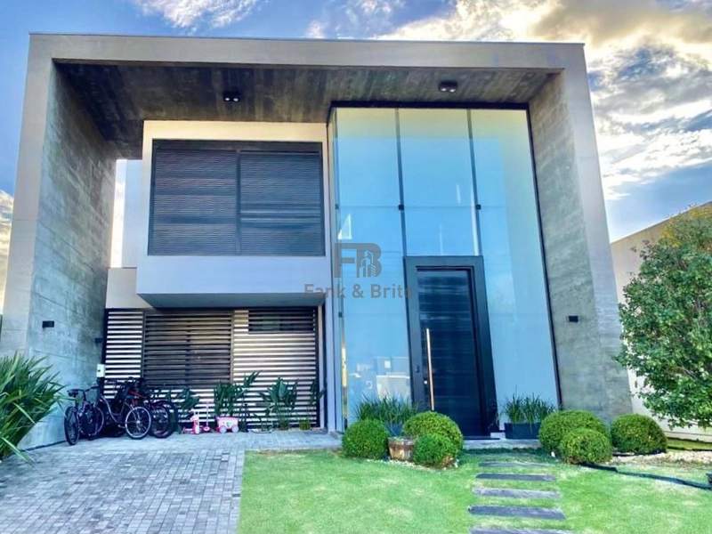 SOBRADO A VENDA NO CONDOMINIO ILHAS RESORT: 1ª foto da galeria de imagens do imóvel