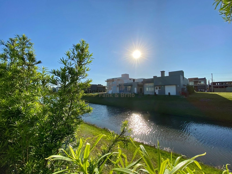 SOBRADO A VENDA NO CONDOMINIO ILHAS RESORT: 9ª foto da galeria de imagens do imóvel