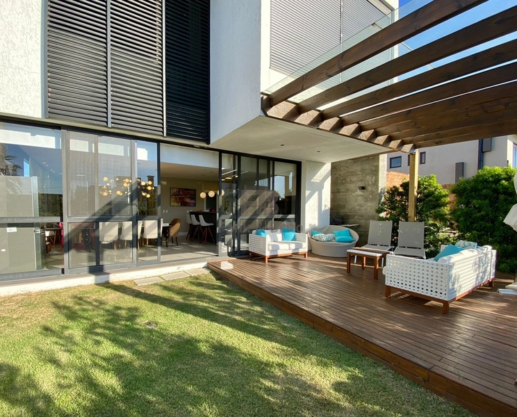 SOBRADO A VENDA NO CONDOMINIO ILHAS RESORT: 13ª foto da galeria de imagens do imóvel