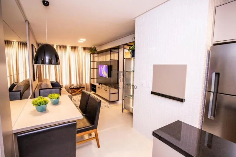 JUNTO A PRAÇA TIARAJÚ E AV. UBIRAJARA, A POUCOS METROS DO MAR: 3ª foto da galeria de imagens do imóvel