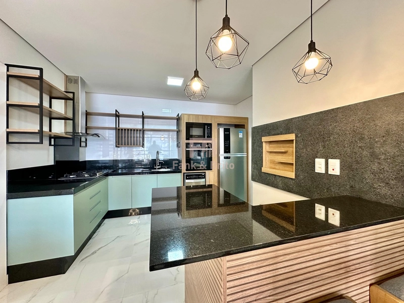 VENDE APARTAMENTO DE ALTO PADRÃO CONSTRUTIVO CLASSE AA: 6ª foto da galeria de imagens do imóvel