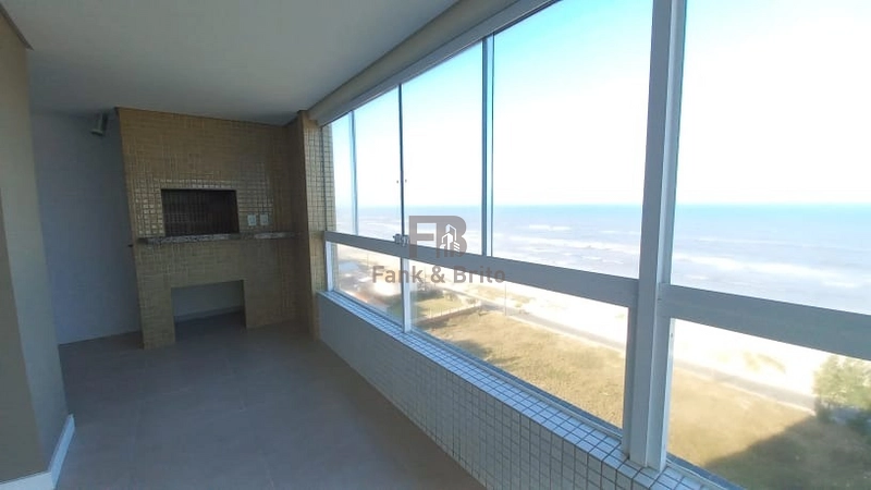 APARTAMENTO DE TRES DORMITÓRIOS COM VISTA MAR: 1ª foto da galeria de imagens do imóvel