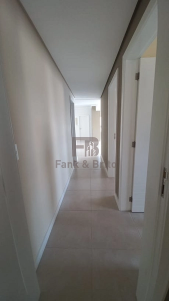 APARTAMENTO DE TRES DORMITÓRIOS COM VISTA MAR: 19ª foto da galeria de imagens do imóvel