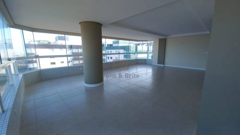 APARTAMENTO DE TRES DORMITÓRIOS COM VISTA MAR: 8ª foto da galeria de imagens do imóvel