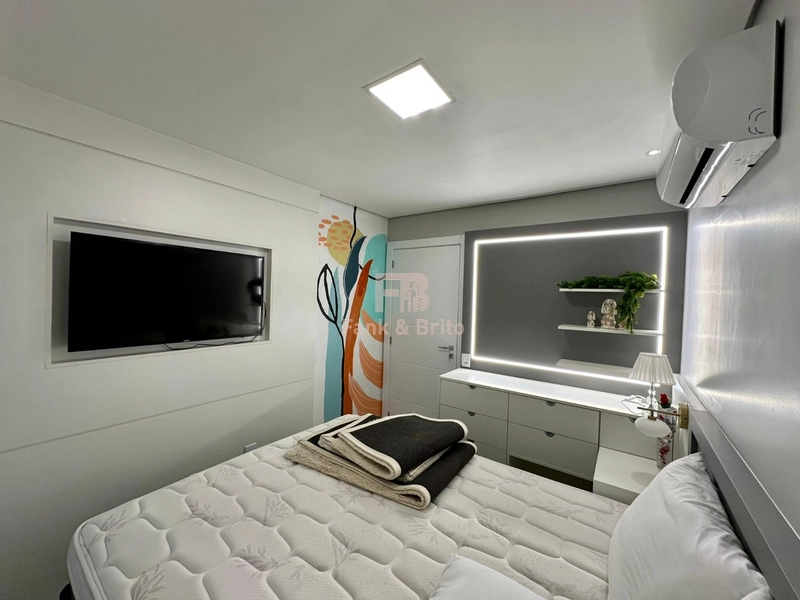 MOBILIADO E DECORADO COM SACADA DE FRENTE.: 18ª foto da galeria de imagens do imóvel