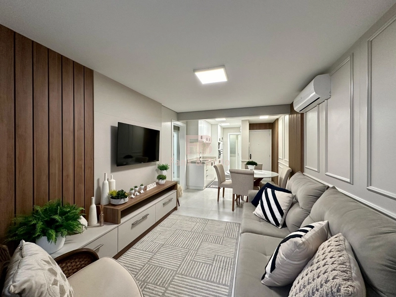 MOBILIADO E DECORADO COM SACADA DE FRENTE.: 3ª foto da galeria de imagens do imóvel