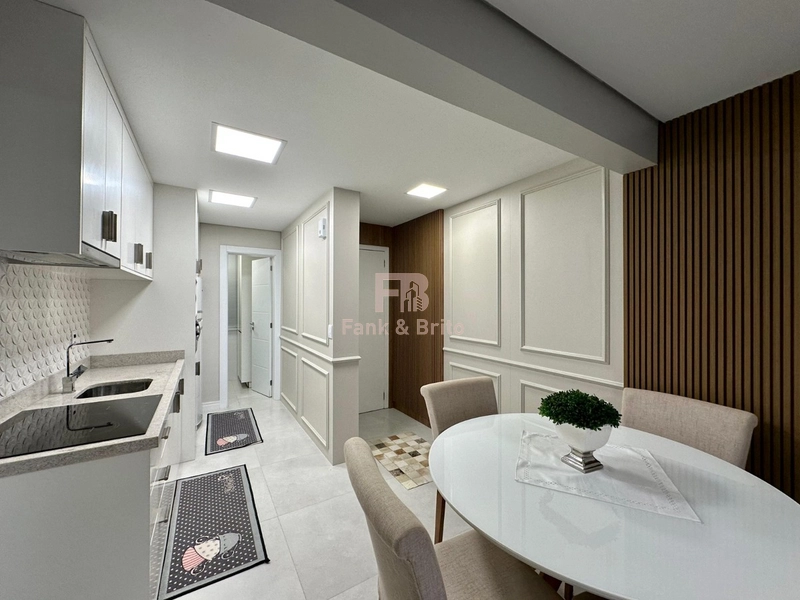 MOBILIADO E DECORADO COM SACADA DE FRENTE.: 9ª foto da galeria de imagens do imóvel