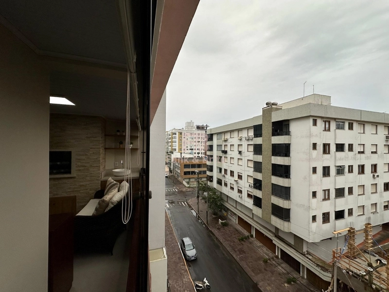 MOBILIADO E DECORADO COM SACADA DE FRENTE.: 7ª foto da galeria de imagens do imóvel