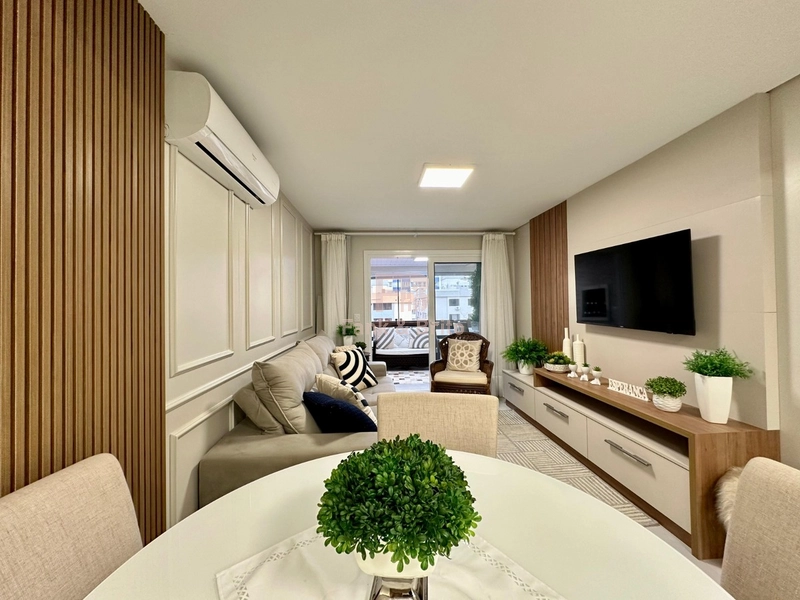 MOBILIADO E DECORADO COM SACADA DE FRENTE.: 12ª foto da galeria de imagens do imóvel