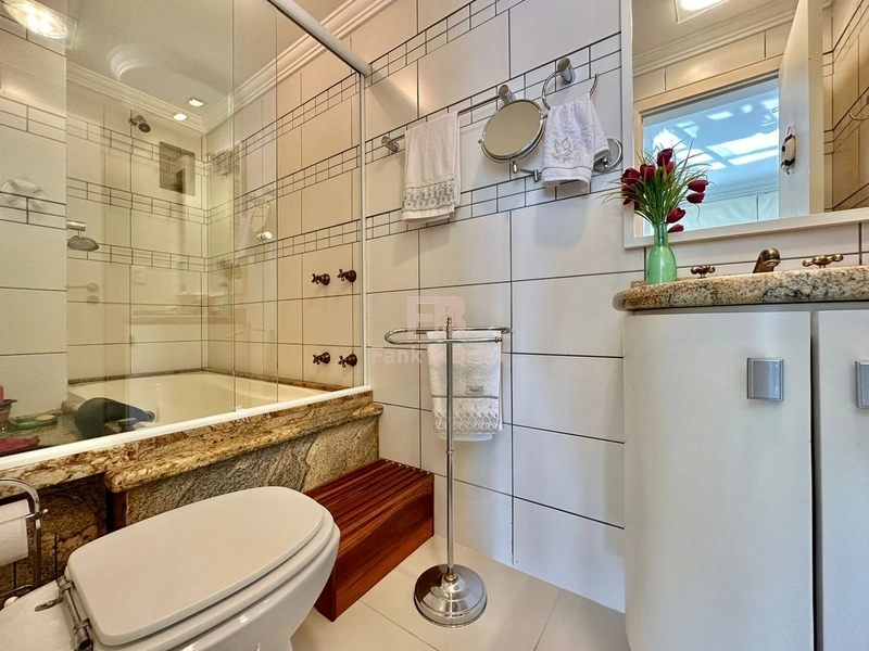 VENDO APARTAMENTO COM INFRA E VISTA PADA O MAR, JUNTO A PRAÇA DO FAROL: 33ª foto da galeria de imagens do imóvel