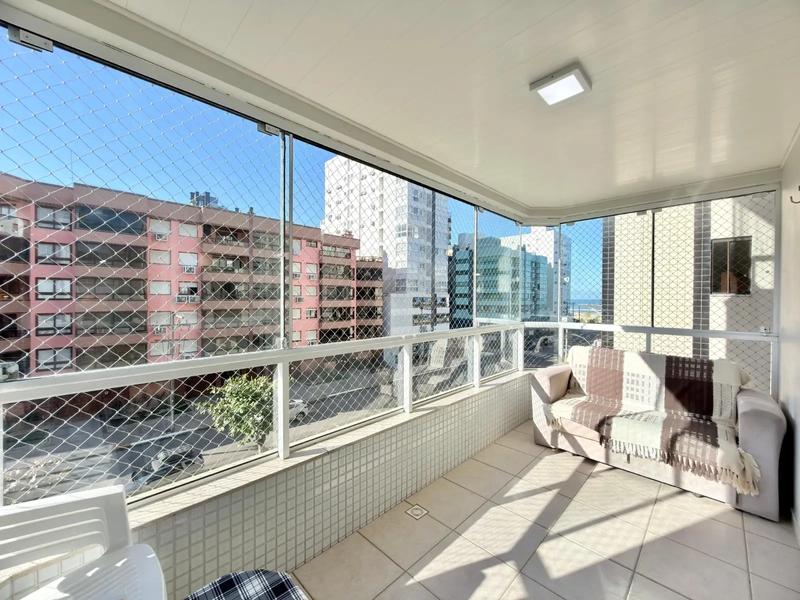 APARTAMENTO À VENDA NA AV. POTY, 2 MINUTOS DO MAR: 1ª foto da galeria de imagens do imóvel