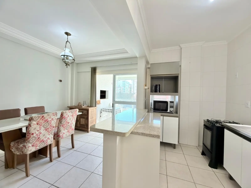 APARTAMENTO À VENDA NA AV. POTY, 2 MINUTOS DO MAR: 9ª foto da galeria de imagens do imóvel