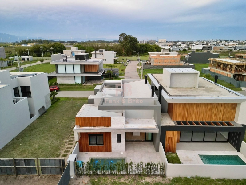 CASA A VENDA EM CONDOMINIO FECHADO NO LITORAL NORTE GAUCHO: 46ª foto da galeria de imagens do imóvel