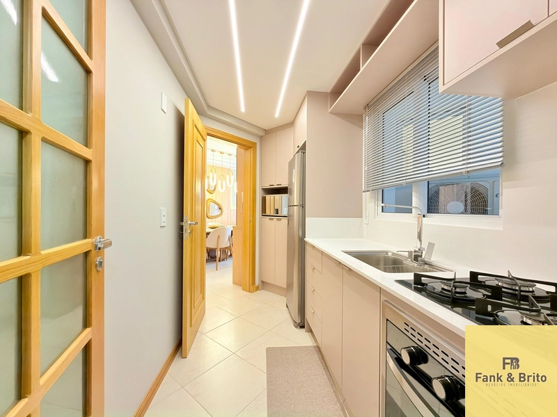 APARTAMENTO FINAMENTE MOBILIADO, DECORADO, PRÓXIMO A PRAÇA LUIZ BASSANI: 16ª foto da galeria de imagens do imóvel