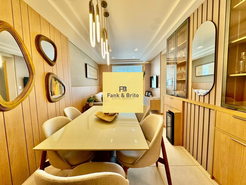 APARTAMENTO FINAMENTE MOBILIADO, DECORADO, PRÓXIMO A PRAÇA LUIZ BASSANI: 2ª foto da galeria de imagens do imóvel