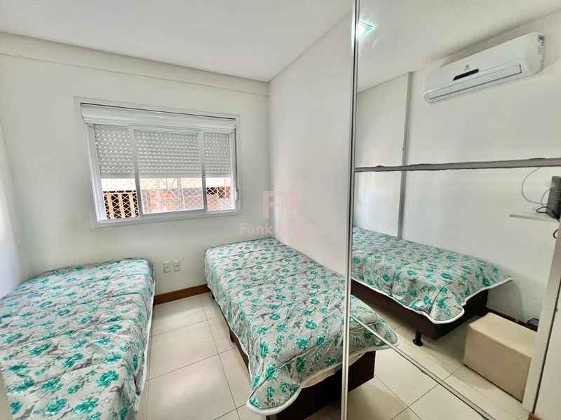 Apartamento de frente mobiliado, com 2 dormitórios, ao lado da praça!: 9ª foto da galeria de imagens do imóvel