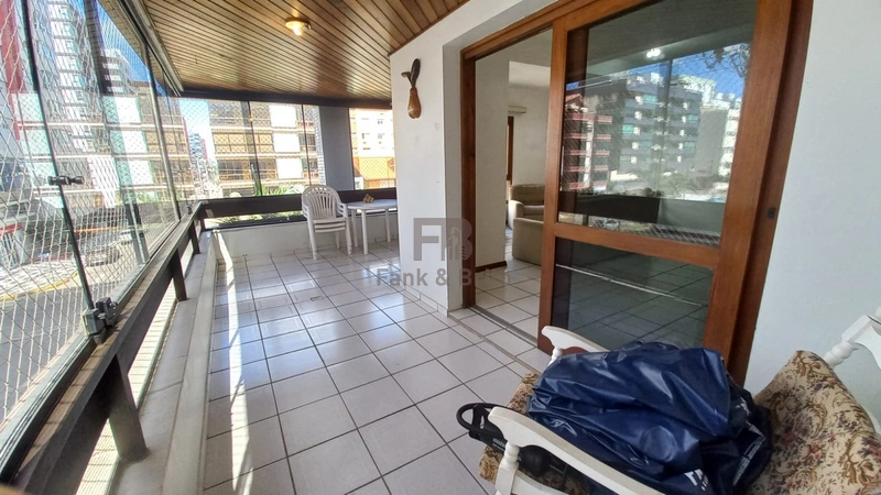 APARTAMENTO A VENDA MUITO BEM LOCALIZADO NO CENTRO DE CAPÃO DA CANOA: 4ª foto da galeria de imagens do imóvel