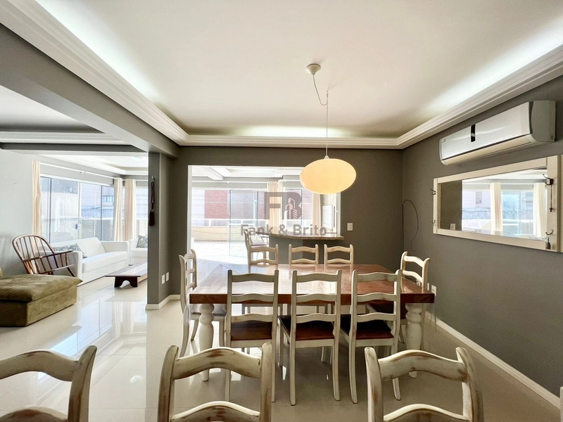 VENDE EXCELENTE APARTAMENTO COM TERRAÇO UMA QUADRA DO MAR: 12ª foto da galeria de imagens do imóvel