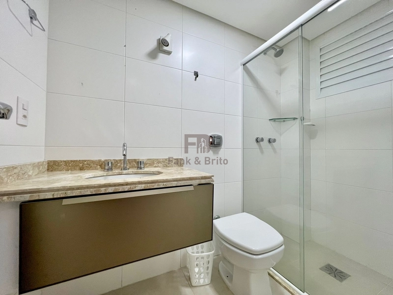 VENDE EXCELENTE APARTAMENTO COM TERRAÇO UMA QUADRA DO MAR: 17ª foto da galeria de imagens do imóvel