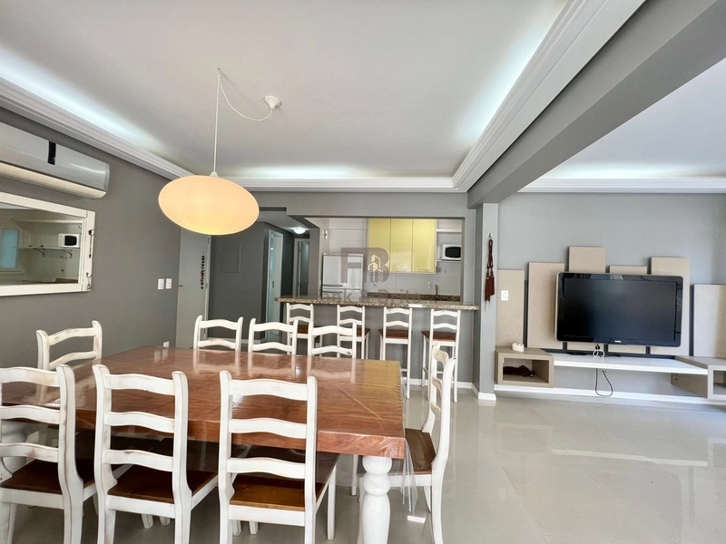 VENDE EXCELENTE APARTAMENTO COM TERRAÇO UMA QUADRA DO MAR: 9ª foto da galeria de imagens do imóvel