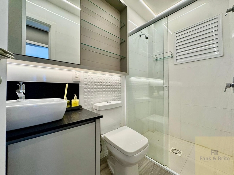 Na Avenida Ubirajara, Mobiliado e Decorado.: 24ª foto da galeria de imagens do imóvel