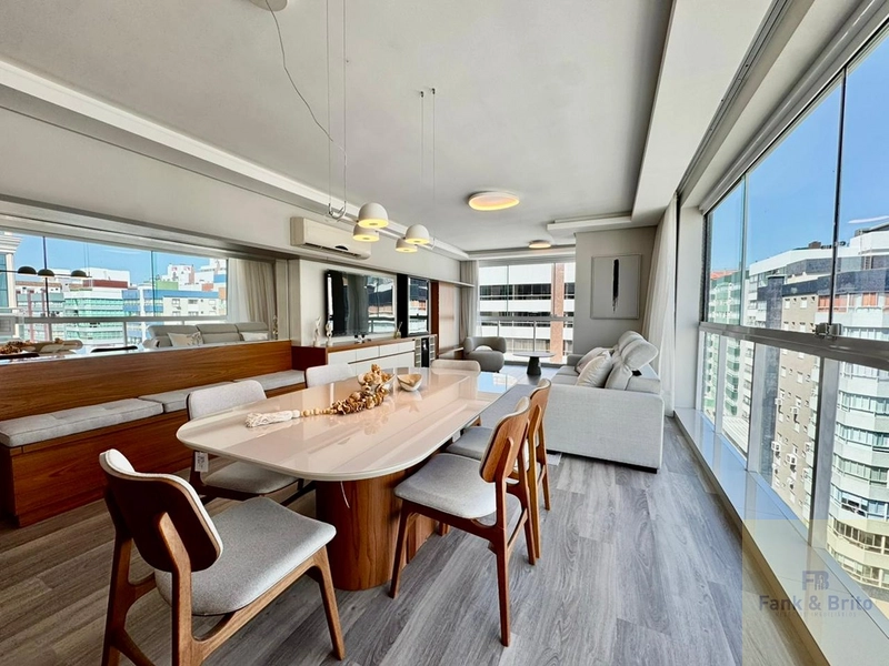 Na Avenida Ubirajara, Mobiliado e Decorado.: 12ª foto da galeria de imagens do imóvel