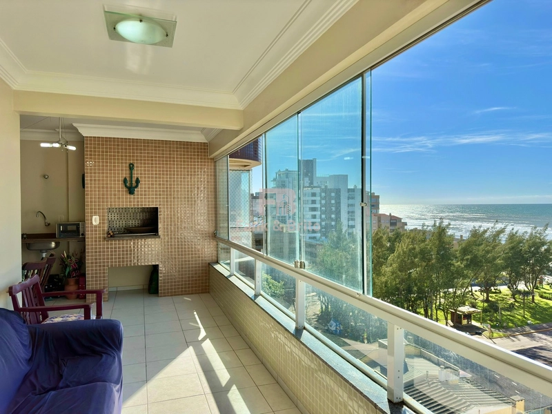 UMA QUADRA DO MAR, JUNTO A PRAÇA ARBORIZADA E CENTRO!: 2ª foto da galeria de imagens do imóvel