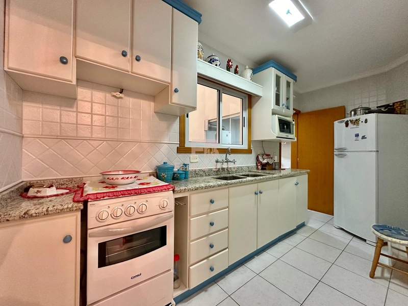 UMA QUADRA DO MAR, JUNTO A PRAÇA ARBORIZADA E CENTRO!: 11ª foto da galeria de imagens do imóvel