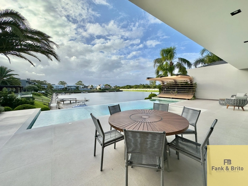 SOBRADO A VENDA NO CONDOMINIO VELAS DA MARINA EM CAPÃO DA CANOA: 8ª foto da galeria de imagens do imóvel