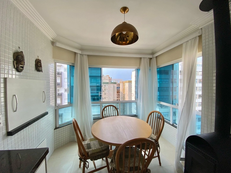 Gigante apartamento, último andar, bairro nobre, próximo da praia.: 9ª foto da galeria de imagens do imóvel