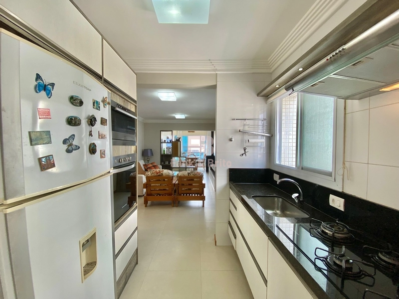 Gigante apartamento, último andar, bairro nobre, próximo da praia.: 7ª foto da galeria de imagens do imóvel