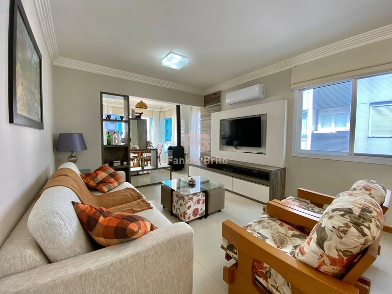 Gigante apartamento, último andar, bairro nobre, próximo da praia.: 2ª foto da galeria de imagens do imóvel