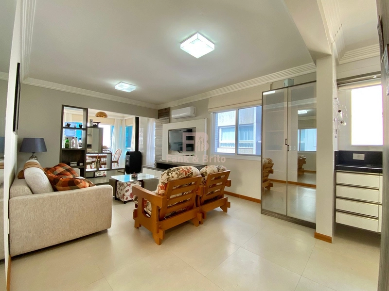 Gigante apartamento, último andar, bairro nobre, próximo da praia.: 3ª foto da galeria de imagens do imóvel