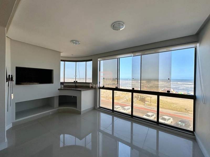 APARTAMENTO A VENDA NA BEIRA MAR DE CAPÃO DA CANOA: 3ª foto da galeria de imagens do imóvel