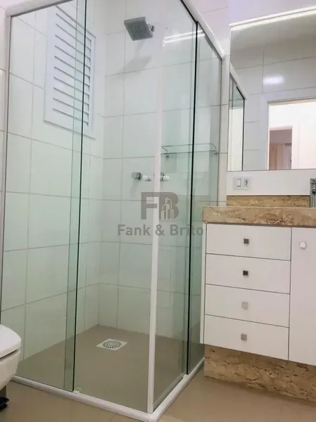 APARTAMENTO A VENDA FRENTE A PRAÇA E  A POUCOS PASSOS DO MAR.: 12ª foto da galeria de imagens do imóvel