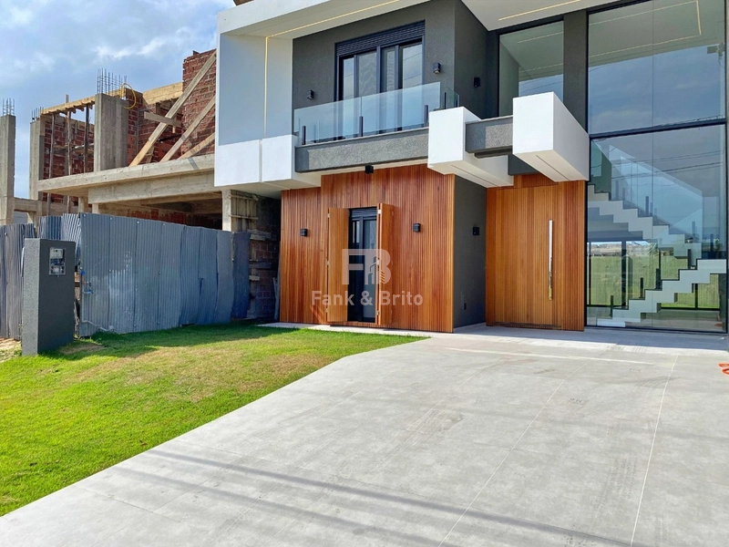 Casa de 4 Suítes com Acessibilidade e Carregamento p/ Carros Elétrico: 3ª foto da galeria de imagens do imóvel